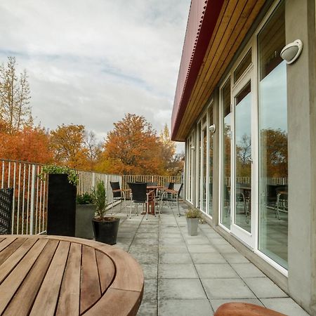 Gistihusith - Lake Hotel Egilsstadir Exterior foto